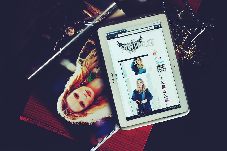 tablet-792071_960_720